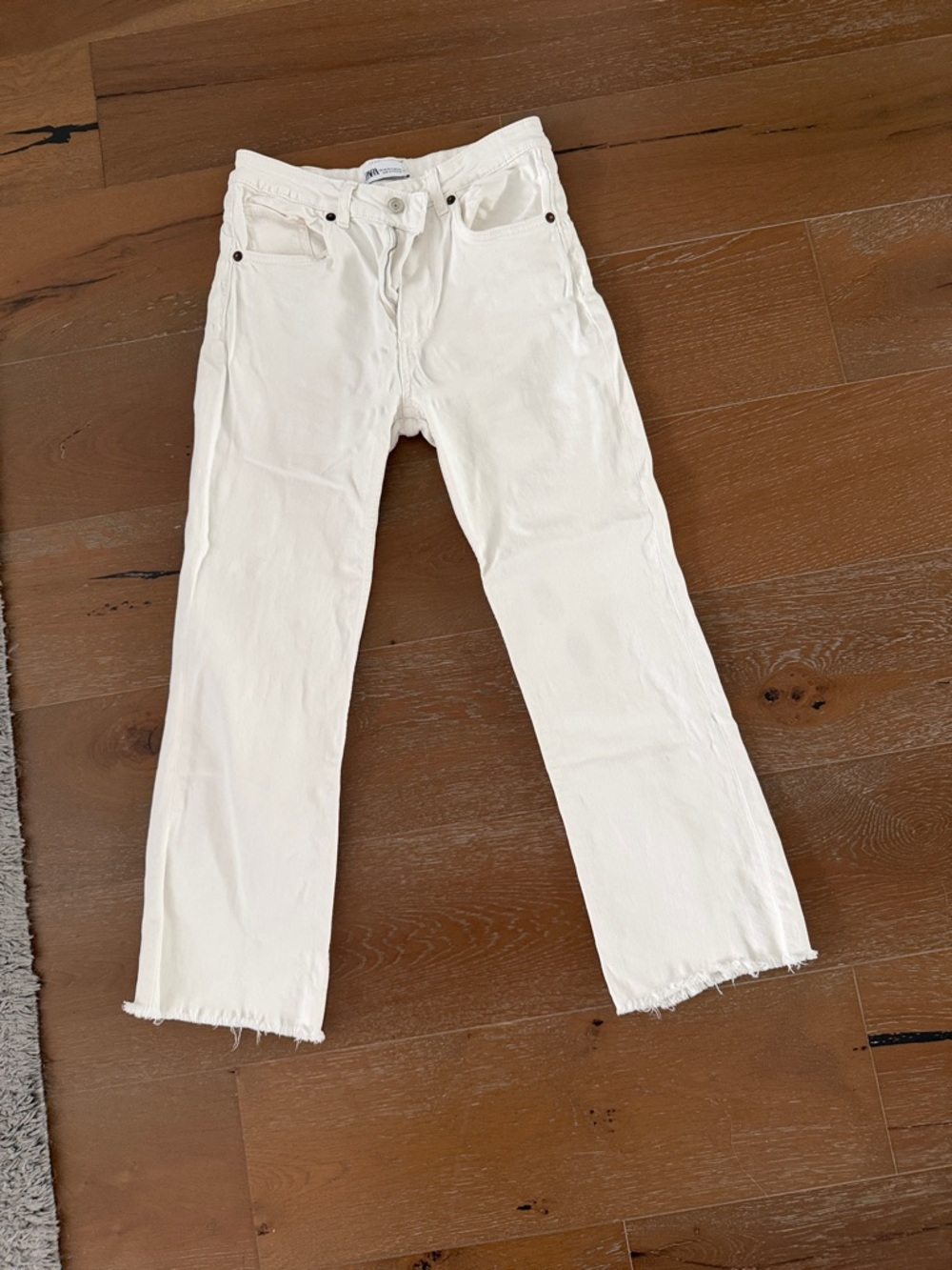 ZARA is omen White Straight-Leg Jeans